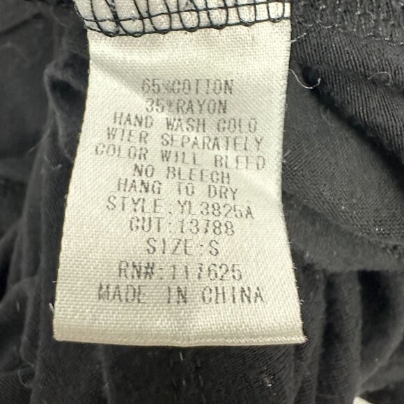 ya Los Angeles Black Long Sleeve Crew Neck Stretch Top Size Small Lightweight - Picture 4 of 5